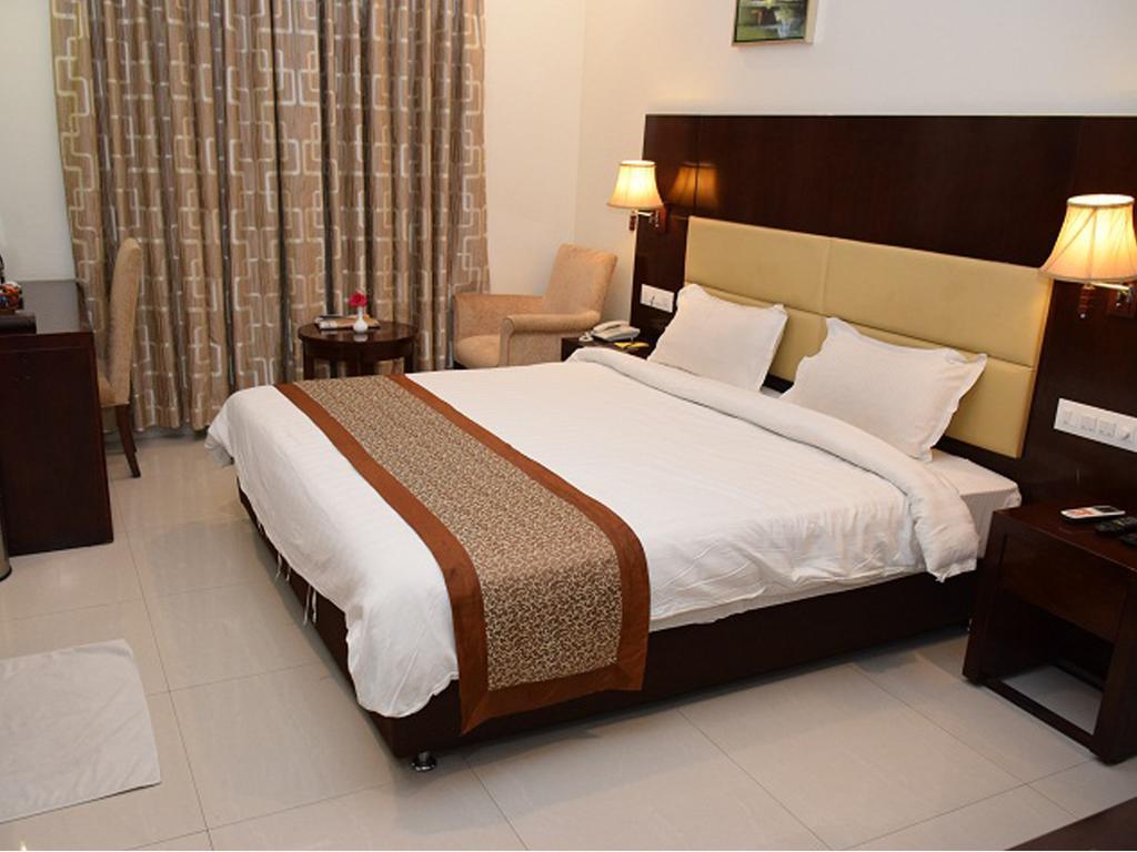 Hotel Sai Jashan Shirdi - Where Blessings & Comfort Meet Exterior foto
