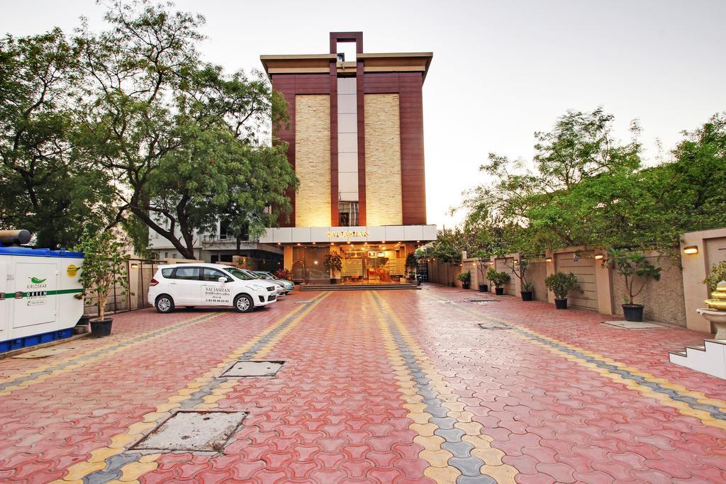 Hotel Sai Jashan Shirdi - Where Blessings & Comfort Meet Exterior foto